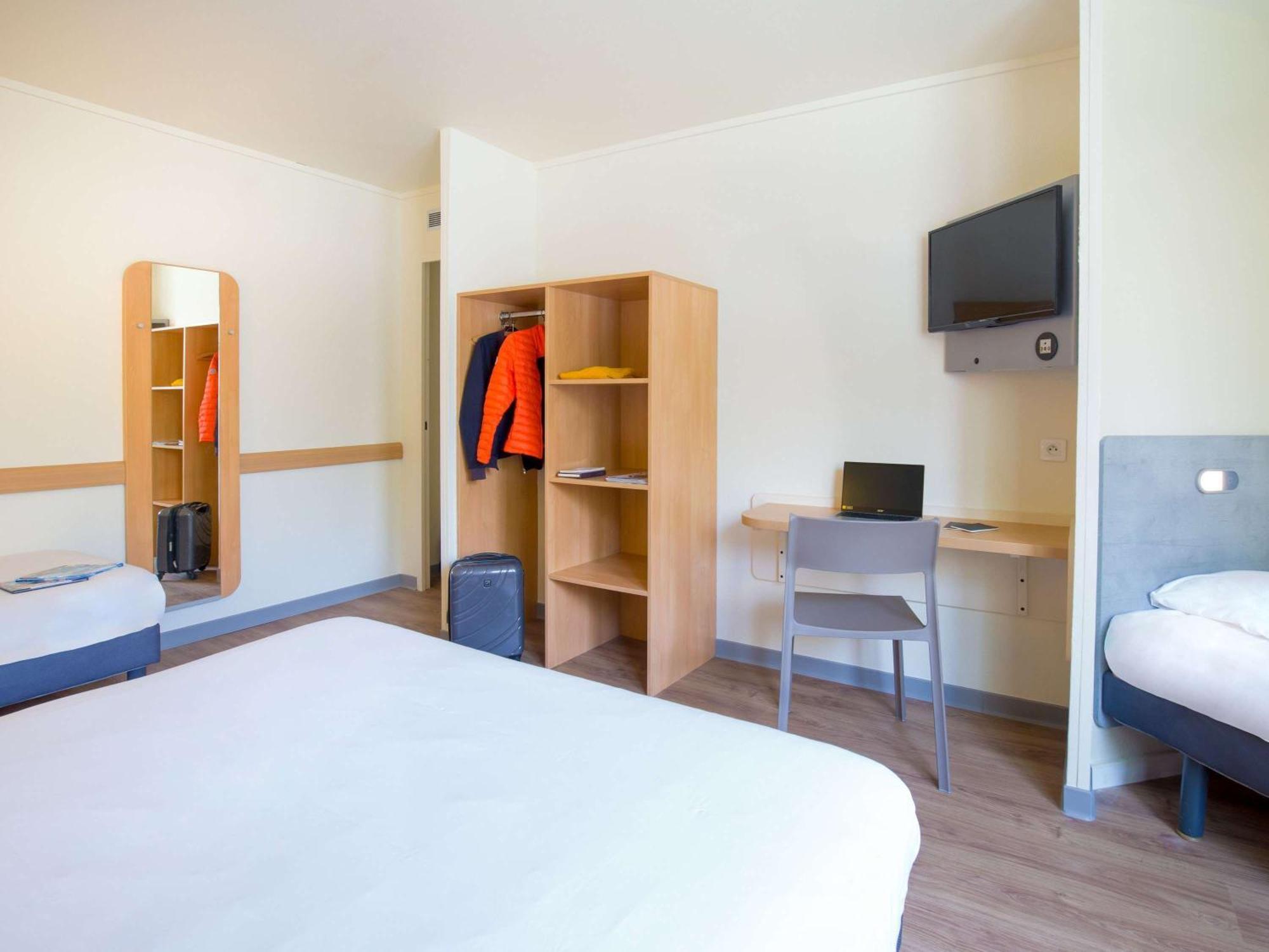 Ibis Budget Aubagne Paluds Agora Exterior foto